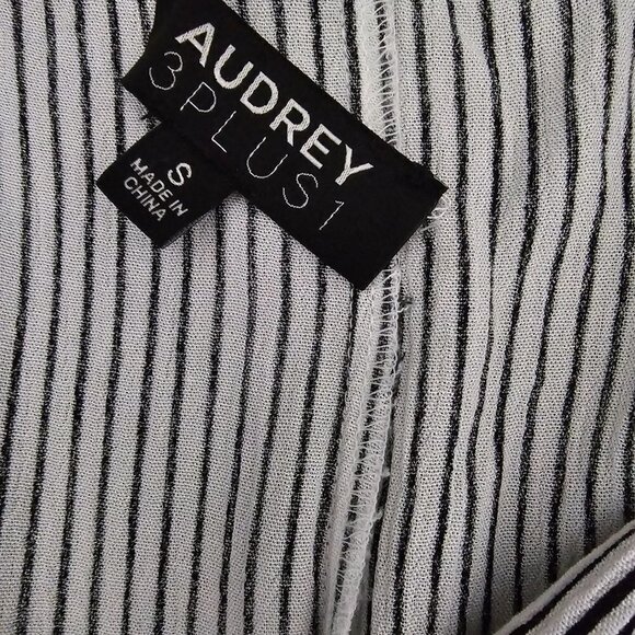 Audrey 3 Plus 1 Deep V Neck Tie Front Cut out Flutter Sleeve Wide Leg Jumpsuit - Picture 9 of 9